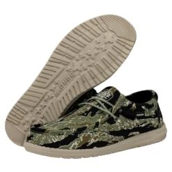 Wally Camouflage - Tiger Stripe Camo -Heydude Shoes 40004 9CJ WALLYCAMOUFLAGE TIGERSTRIPECAMO PAIRBOTTOM
