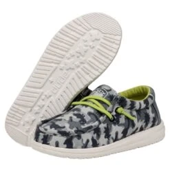 Wally Youth Camodino - Blue -Heydude Shoes 40043 425 WALLYYOUTHCAMODINO BLUE PAIRBOTTOM